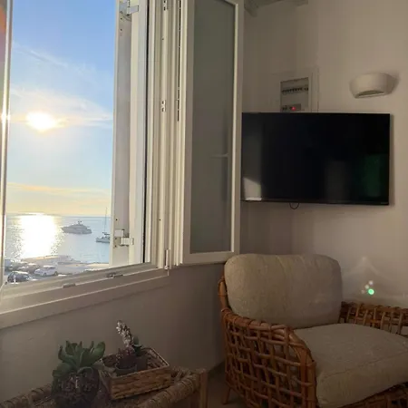 Apartmán Luxury Living With Iconic Windmill & Sunset Views