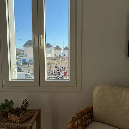 Apartmán Luxury Living With Iconic Windmill & Sunset Views